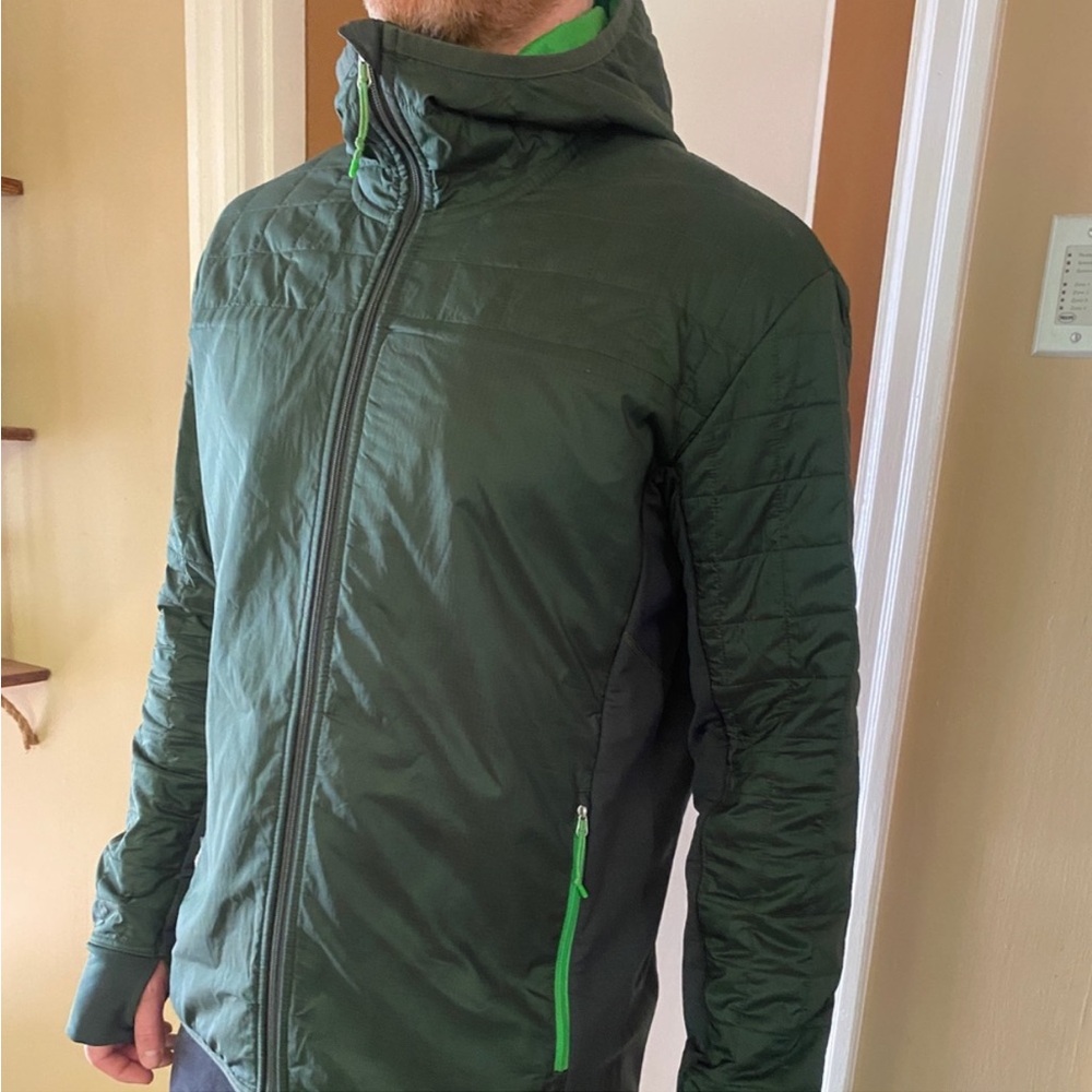 Icebreaker Green Performance Jacket Lightweight Water-Resistant